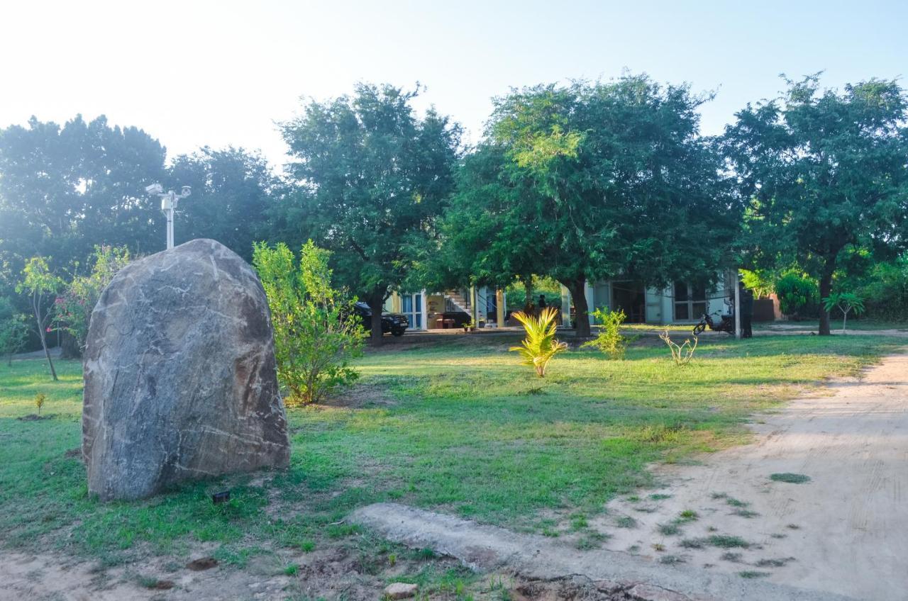 Forestville Yala Exterior foto